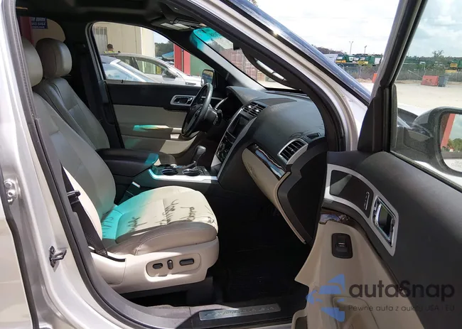 1FMHK7F89CGA66752: 44527038