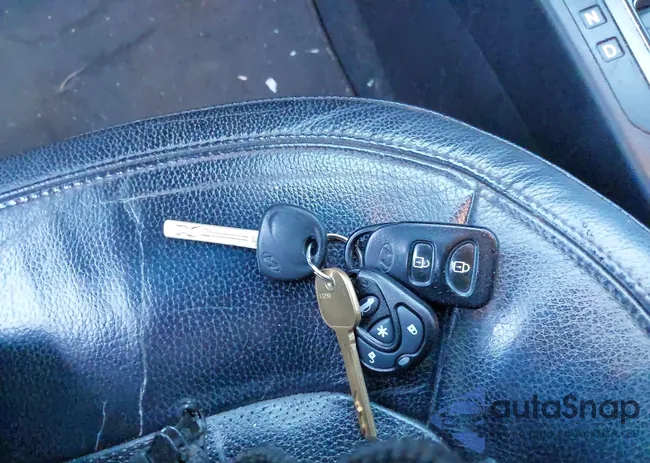 KM8JUCACXCU370867: 44527102