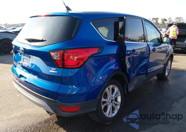 1FMCU9GD8KUA47749: 44527162