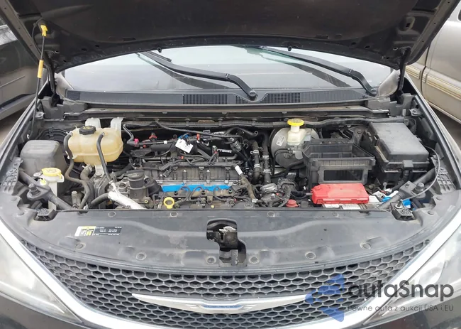 2C4RC1GGXJR272408: 44527195