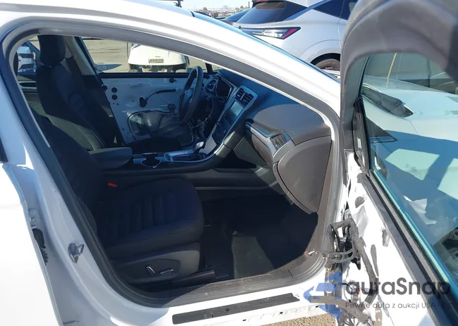 3FA6P0LU1GR342268: 44527207