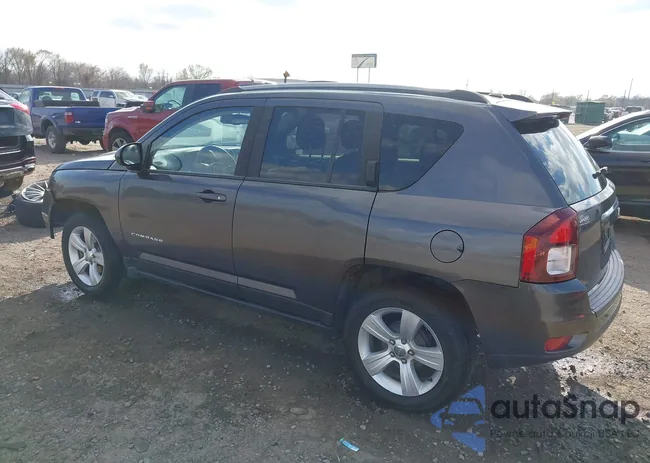 1C4NJCBB3FD295910: 44526453