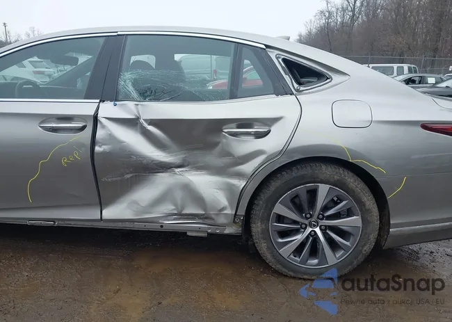 JTHC51FF5J5001812: 44526577