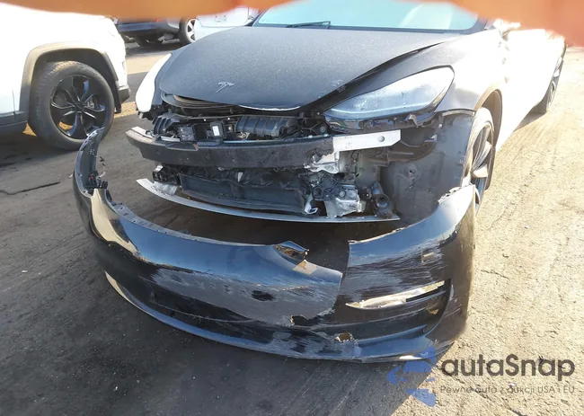 5YJ3E1EB7KF451798: 44527798