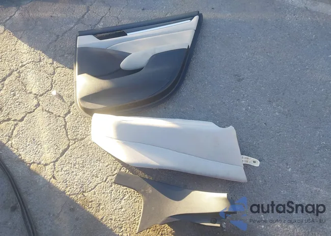 1HGCV1F1XKA165945: 44527872