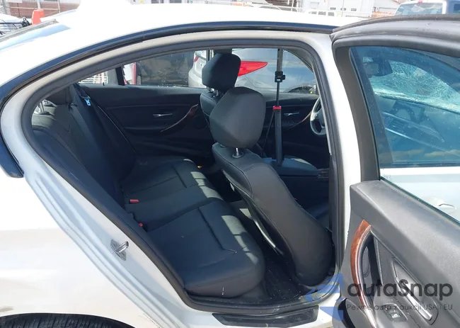 WBA3B1G57FNT07785: 44527965