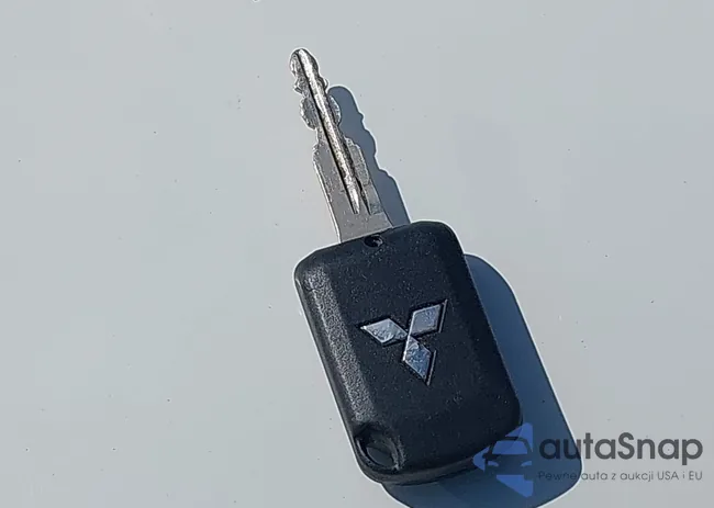 ML32A3HJ0HH004098: 44528026