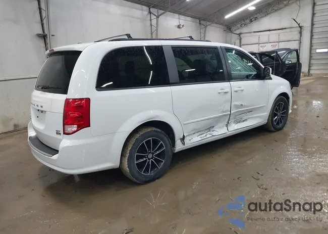 2C4RDGEG6HR554428: 44528044