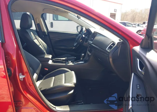 JM1GJ1V65F1174003: 44528147