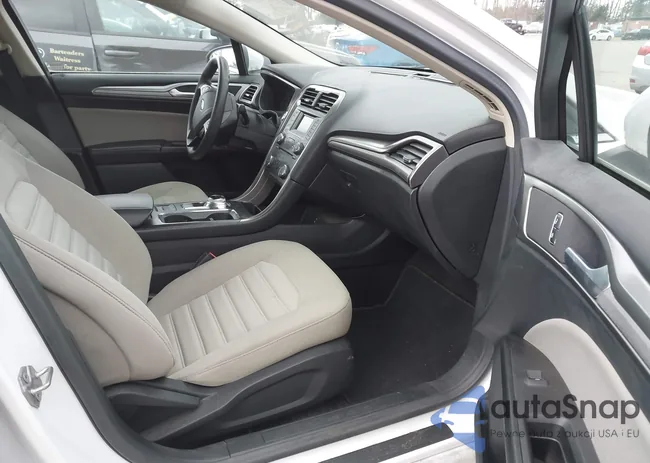 3FA6P0G7XHR150353: 44527310