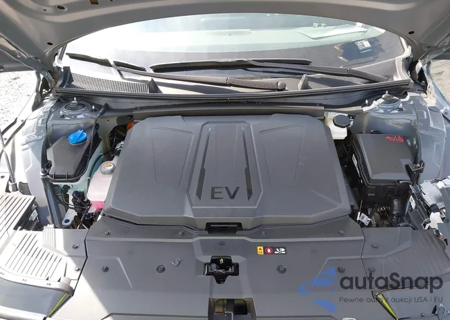 7YAKN4DA9TY049121: 44527323