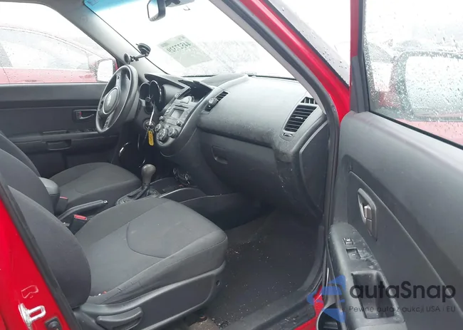 KNDJT2A28B7206796: 44527329