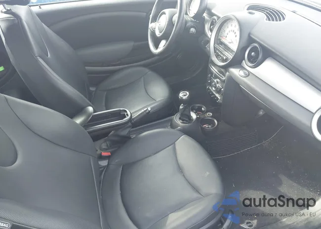 WMWZF3C50CT268223: 44527360