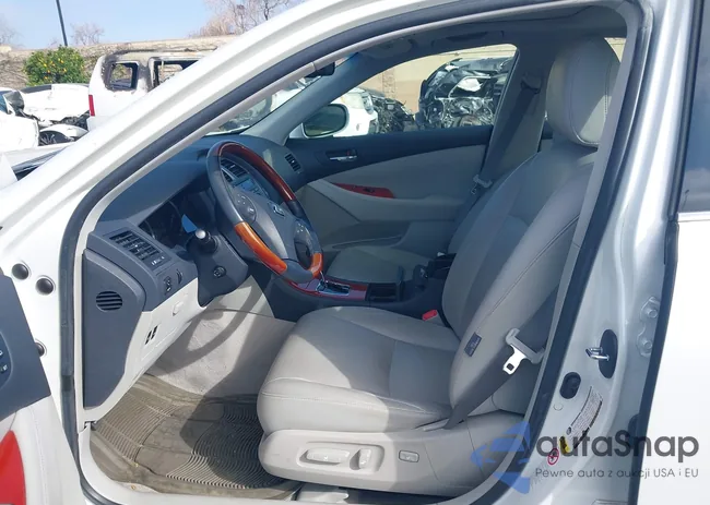 JTHBJ46G682166801: 44528655