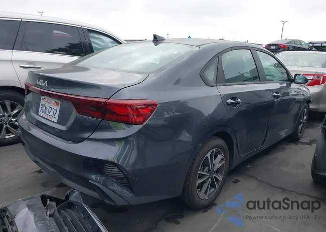 3KPF24ADXPE608896: 44528751