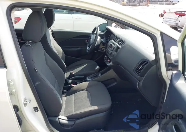 KNADM4A33E6419662: 44528835