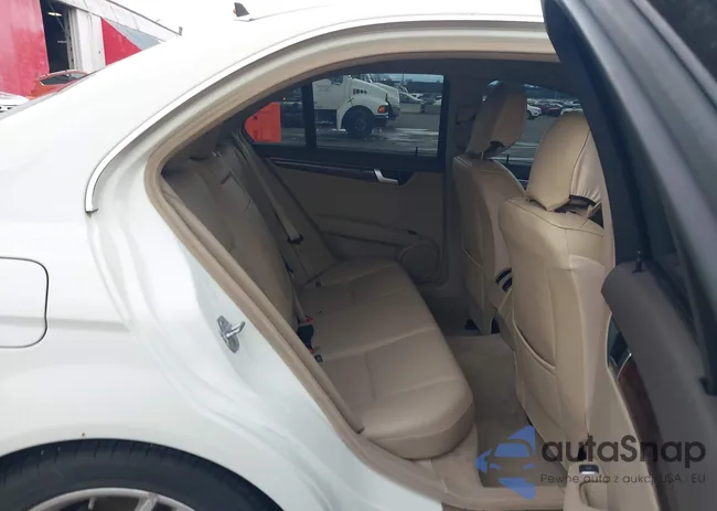 WDDGF8BB7CA656100: 44528940