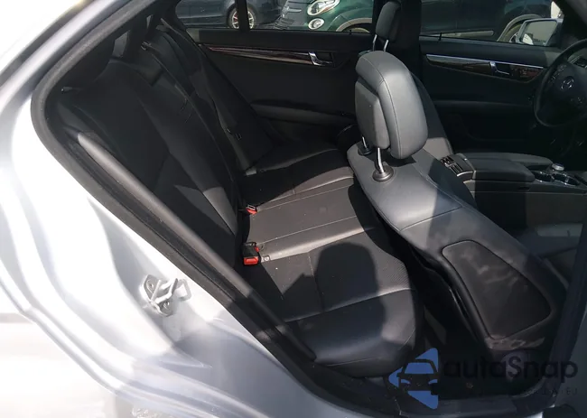 WDDGF8BB1BR162833: 44529139