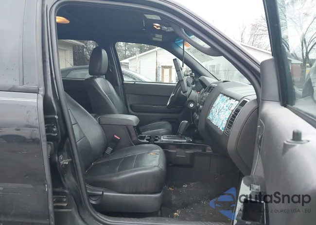 1FMCU9EG2AKB34635: 44529163