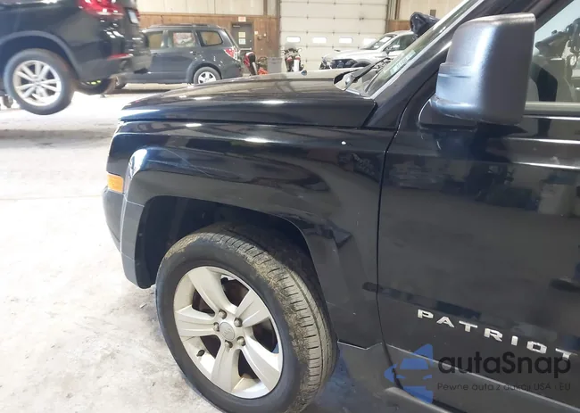 1C4NJRFBXFD292306: 44528259