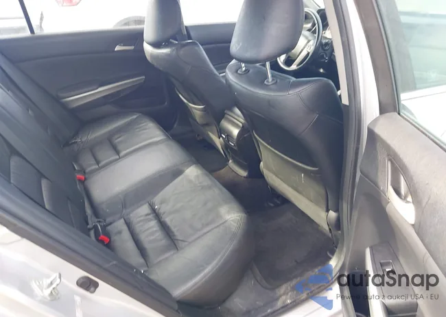 1HGCP3F87AA019794: 44528397