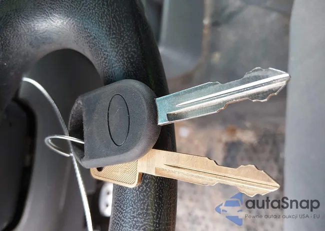 1FMZU67K34UB99738: 44528555