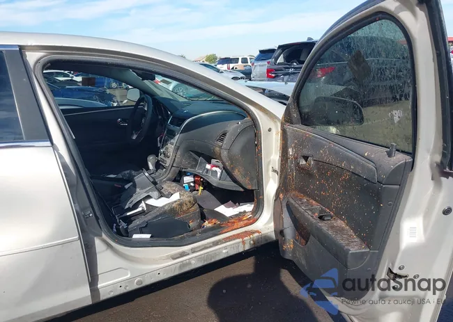 1G1ZC5E01CF147913: 44529791