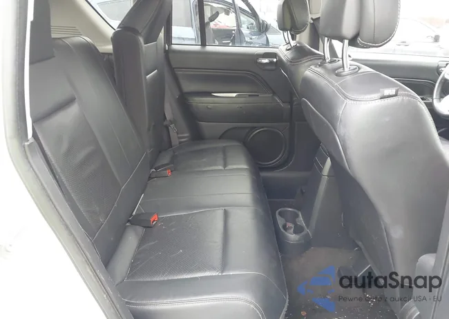 1C4NJCEA6GD720198: 44529870