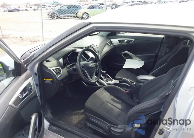 KMHTC6AD1DU144806: 44530042