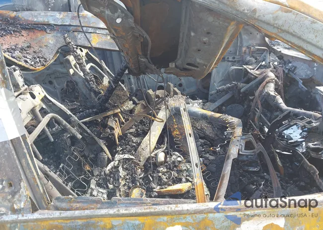 KM8NUDCC9BU142233: 44530156