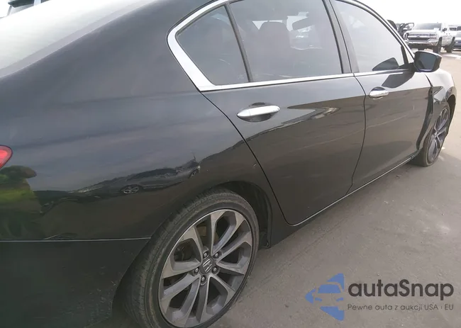 1HGCR2F55EA118579: 44529386