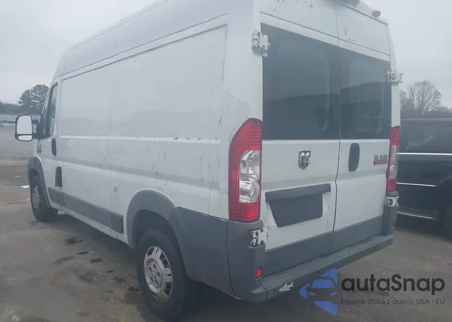 3C6TRVBG3EE109682: 44529415