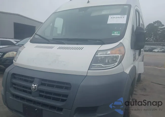 3C6TRVBG3EE109682: 44529415