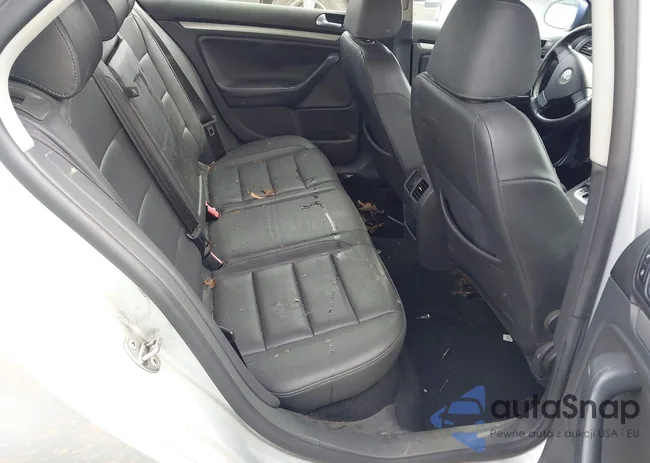 3VWRZ71K08M090312: 44530806