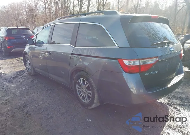 5FNRL5H67CB135244: 44530817