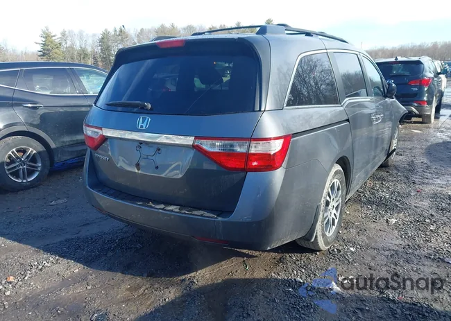 5FNRL5H67CB135244: 44530817