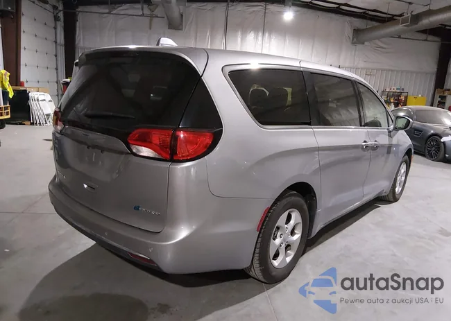 2C4RC1H79JR332967: 44530849