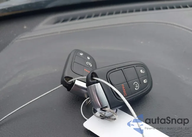 1C4PJMDBXFW641631: 44530852