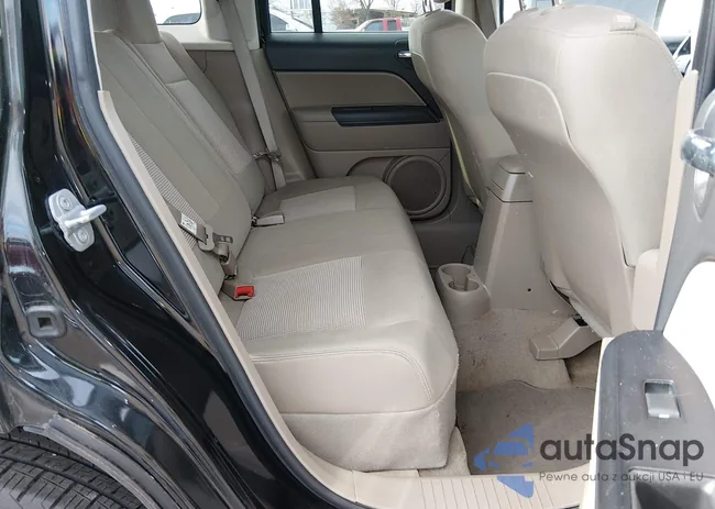 1C4NJPFB2ED547534: 44530887