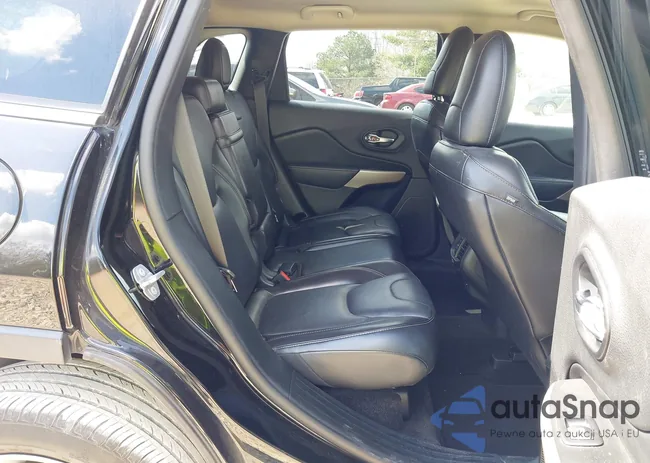 1C4PJLDB6JD553819: 44531055