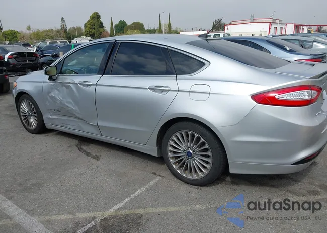 3FA6P0RU5ER299008: 44531208