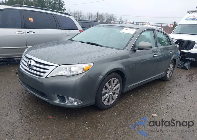 4T1BK3DB8BU385704: 44530274