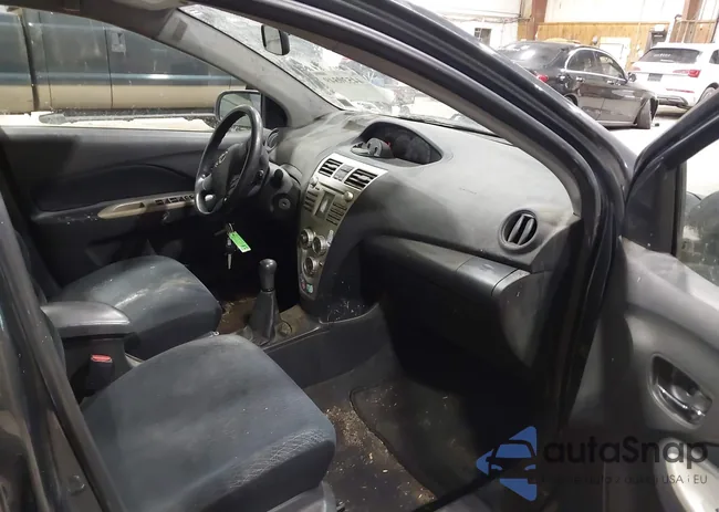 JTDBT923071101832: 44530349