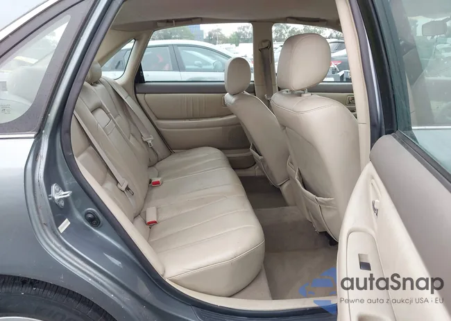 4T1BF28B33U293782: 44530399