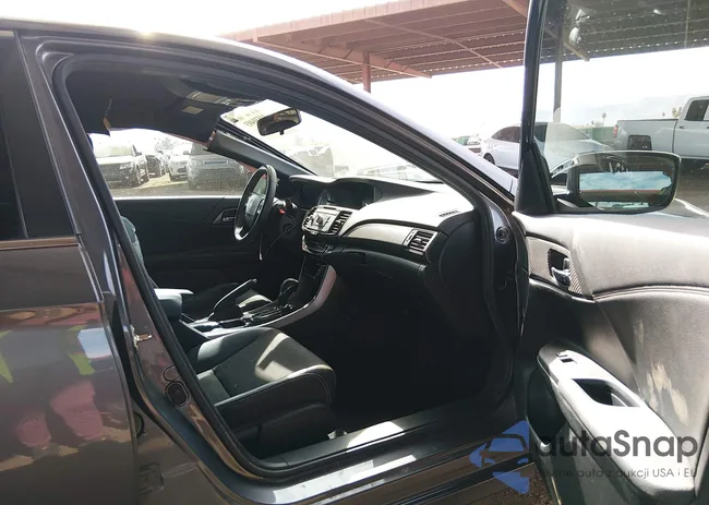 1HGCR2F57HA104087: 44530403