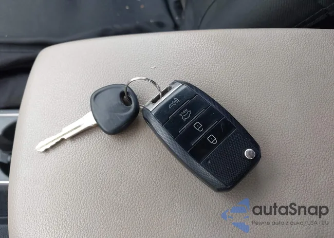 5NPD84LF2JH340403: 44531671