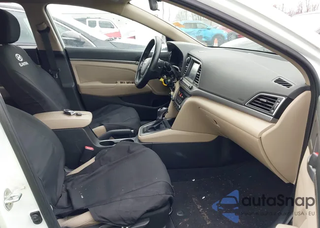 5NPD84LF2JH340403: 44531671