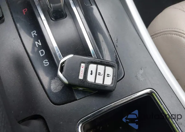 1HGCR3F84DA042139: 44531704