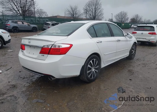 1HGCR3F84DA042139: 44531704