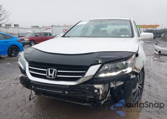 1HGCR3F84DA042139: 44531704